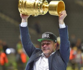 AYX-关于Rookie遭遇十二连败，拜仁教练面临压力！的信息