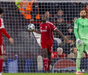 爱游戏体育-利物浦发布备战花絮，国际比赛日豪取连胜，荷甲任务艰巨，团队化学反应显著的简单介绍