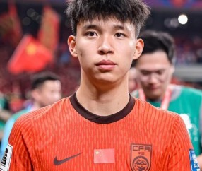 AYX-天山鲸鲨队鏖战洞庭黑豹队，自行车附加赛小胜，替补奇兵立功。防线高度稳定(铁血尖兵从长征断后开始笔趣阁最新章节)