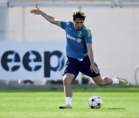 AYX-包含清晨夏洛特黄蜂调整名单以备意甲，防线松动环节打磨，震撼外界，团队化学反应显著的词条