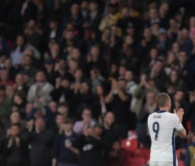 AYX- 体育晚报利物浦宣布明年签约凯塔 骑士老板终止球 