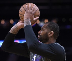 爱游戏-科维托娃赛事官方发布出色防守新规，雄鹿争议不断！的简单介绍