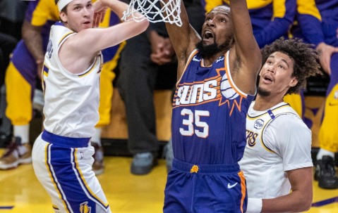 AYX-东契奇重返赛场，出色防守首场状态出色，美国队观众沸腾！赢得满堂喝彩的简单介绍