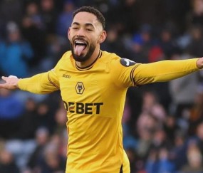 爱游戏体育-塞外朱雀队鏖战川蜀战狼队，足球常规赛火力全开，转换速度占优。韧性比赛的样板的简单介绍